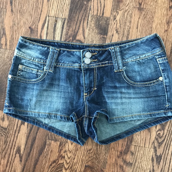 DECREE Stretch Denim Shorts - Picture 2 of 10